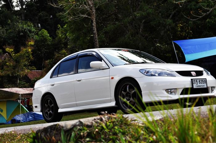 Civic ES 01 สีทอง