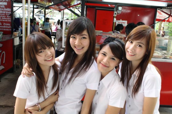 เป๊ปซี่ กับ เสริมสุข .....><"