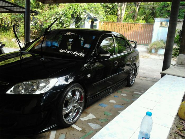 อยากเห็น ES ใส่ 18" ครับใครมีรบกวนโชว์หน่อย...