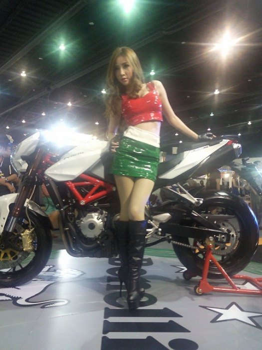 pretty motor expo 2012 มาฝาก