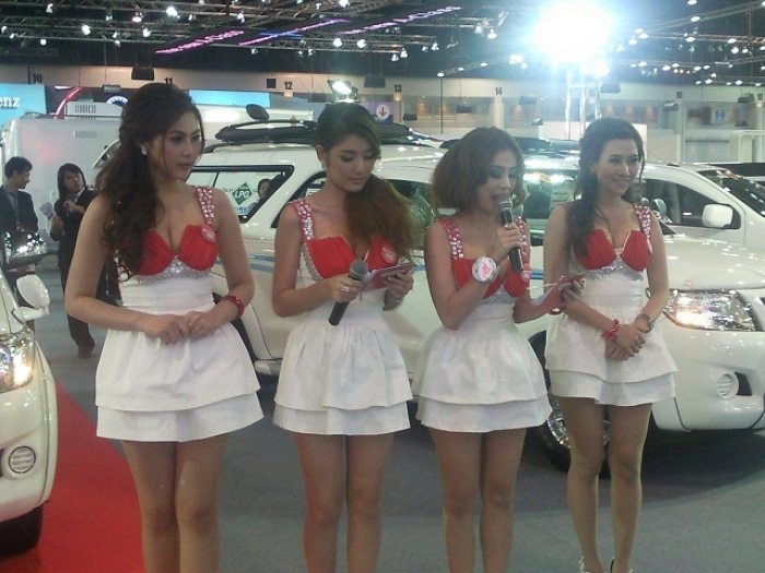 pretty motor expo 2012 มาฝาก