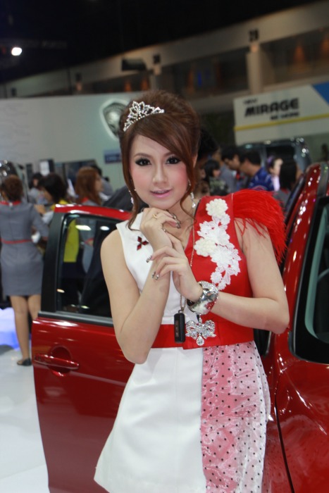 ไป motor expo มาเลยเก็บรูปมาฝาก(มือใหม่เพิ่งหัดถ่ายติชมด้วยนะครับ).(เพิ่มรูปรถให้แล้วครับ)