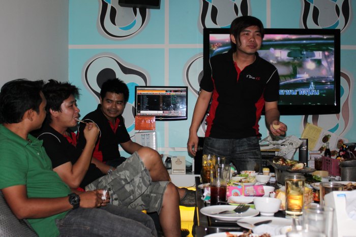 พี่เต๋ากะมานะ...