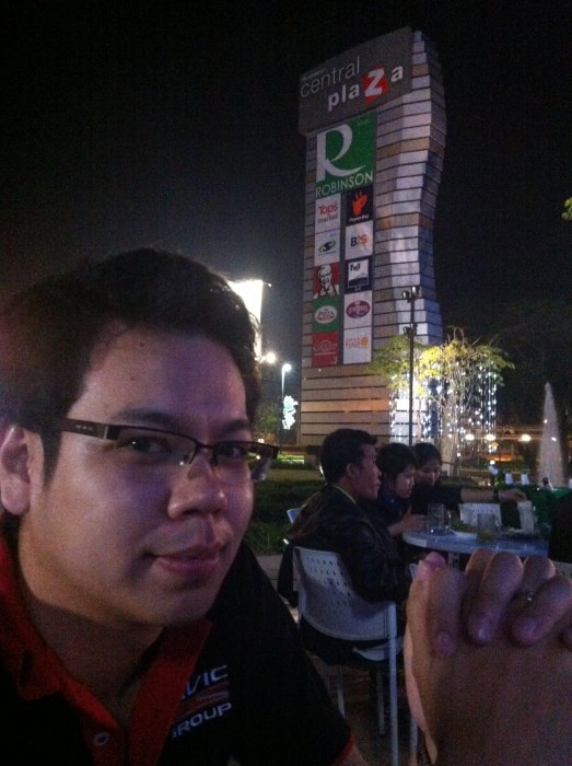พิโลก นอกรอบทางนี้คับ