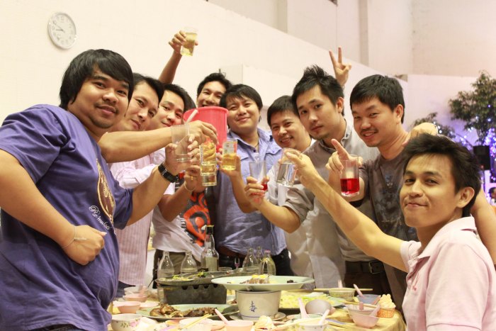 es ชลบุรีพบกันงานมีตติ้งประจำเดือน วันที่ 6 กันยา ณ สนาม BFC บางแสน เวลา 17.00 เป็นต้นไป