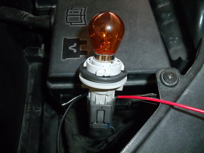 ต่อไฟเข้ากับไฟเลี้ยวเลยง่ายๆๆ หรืออาจต่อจากหม้อแปลง 12 v ก็ได้ครับง่ายๆๆ