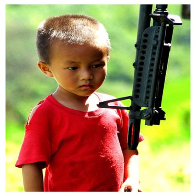 ภาพเหตุการณ์ ตำรวจยิงปะชาชน ตากล้องจับภาพได้ทัน