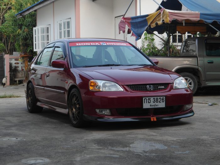 JDM ครับ มีกระจกมองข้างเป็น USDM นิดๆ