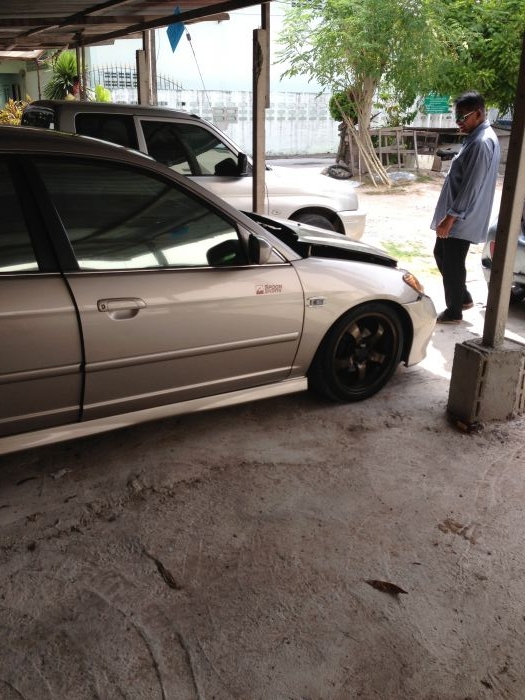 เห็นเเล้วเศร้า จอดอยู่ดีๆ จัดเต็ม