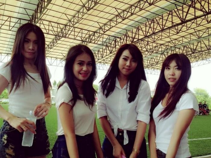 น้องๆพริตตี้