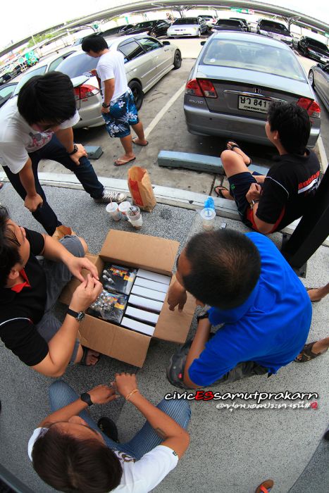 ใคร่ขายขาย ใคร่ซื้อซื้อ 