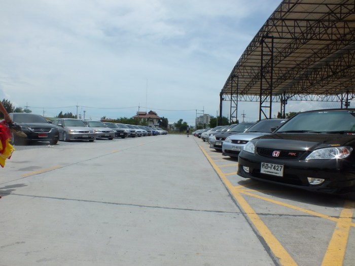 ภาพบรรยากาสงานมิตติ้ง civic es group บางแสน 12 พ.ค.56 บางส่วนครับ