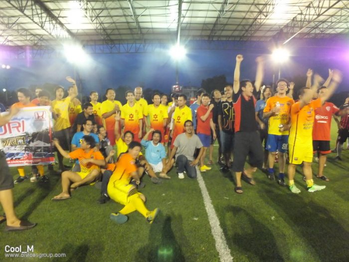 ภาพบรรยากาสงานมิตติ้ง civic es group บางแสน 12 พ.ค.56 บางส่วนครับ