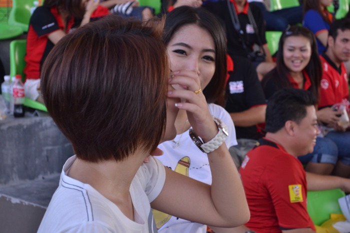 อันนี้ด้วยยย  เเอบมองเค้าด้วย ดูดิ่