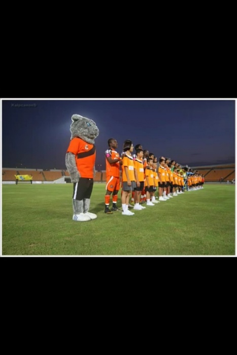 ชาว es เชียร์บอลไทยทีมไหนกันบ้าง ^_^
