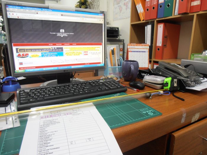โต๊ะทำงานของทุกท่านเป็นยังไงกันบ้างมาอวดกันหน่อย หุหุ