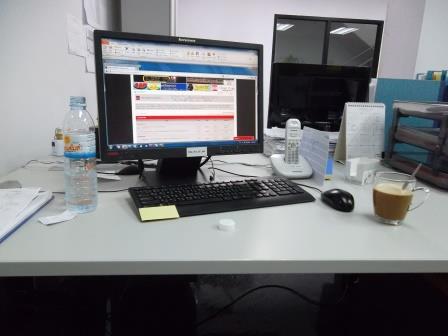 โต๊ะทำงานของทุกท่านเป็นยังไงกันบ้างมาอวดกันหน่อย หุหุ