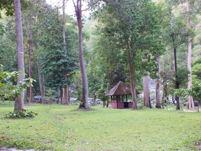 มีสถานที่ท่องเที่ยวมาแนะนำครับเผื่อท่านใดผ่านไปแถวนั้น