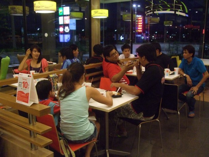 บรรยากาศหลังMeetingสมุทรสาคร&สมุทรสงคราม