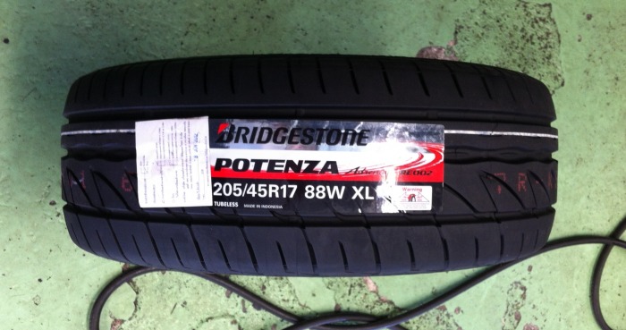 205/45  r17