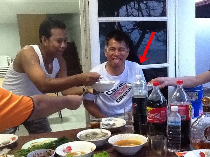 ด้านหน้า (แต่อาจจะไม่ใหญ่ขนาดนี้เอาแค่อกซ้าย)