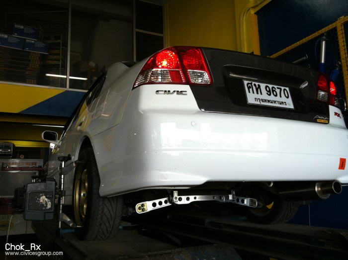 Lower Control Arm - Skunk2 USA.