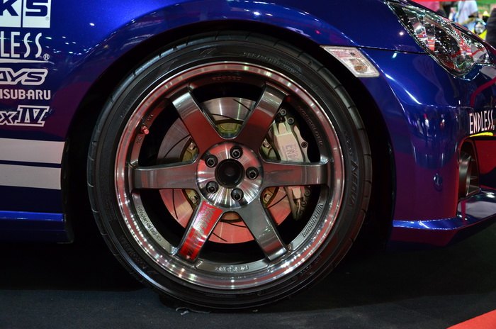 เอาบรรยายกาศงาน Auto Salon 2013 มาฝากไว้ดูเพลินๆครับ