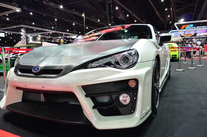 เอาบรรยายกาศงาน Auto Salon 2013 มาฝากไว้ดูเพลินๆครับ