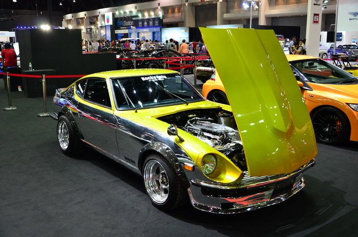 เอาบรรยายกาศงาน Auto Salon 2013 มาฝากไว้ดูเพลินๆครับ