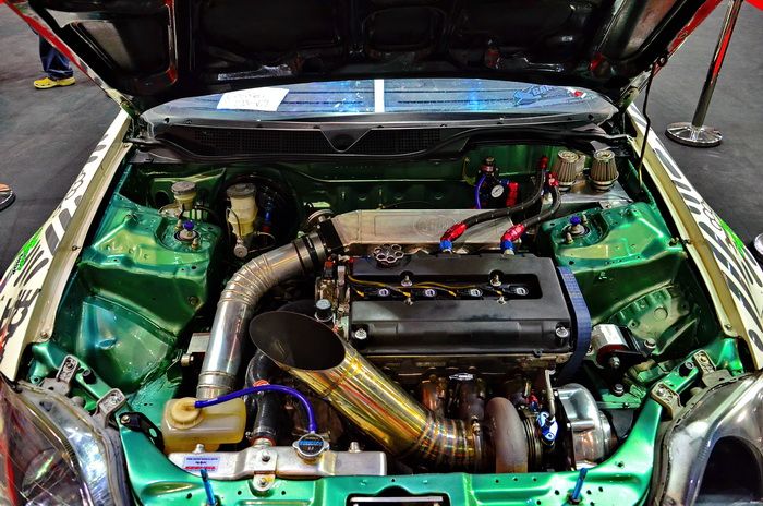เอาบรรยายกาศงาน Auto Salon 2013 มาฝากไว้ดูเพลินๆครับ
