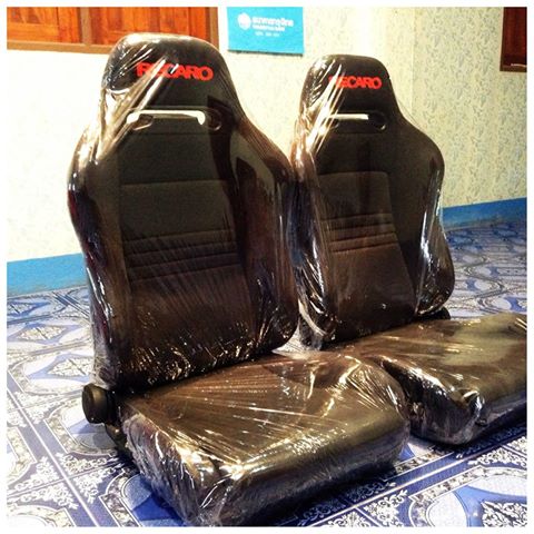 หาซื้อเบาะ recaro (copy) งานเนียนๆได้ที่ไหนครับ ^^