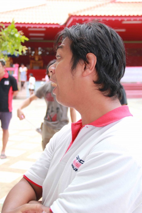 พี่ยะเด็ด: อะไรล่ะ แค่แอบมาเที่ยวก่อนวันเสาร์ ทำเป็นบ่น ก้อคนมันว่างนี่หว่า....โด่.....
