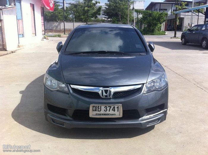 CIVIC 1.8 i-VTEC 2009 สีเทาดำ ฟรีดาวน์ -> Minor Change ไฟท้ายแปดเหลี่ยม, มือเดียวออกห้าง