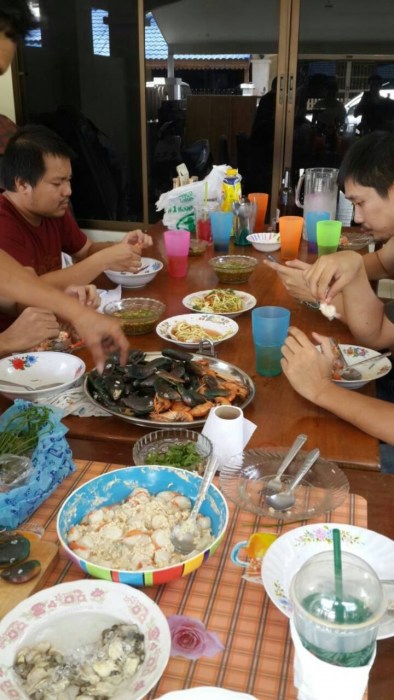 es ชลบุรีพบกันงานมีตติ้งประจำเดือน วันที่ 6 กันยา ณ สนาม BFC บางแสน เวลา 17.00 เป็นต้นไป
