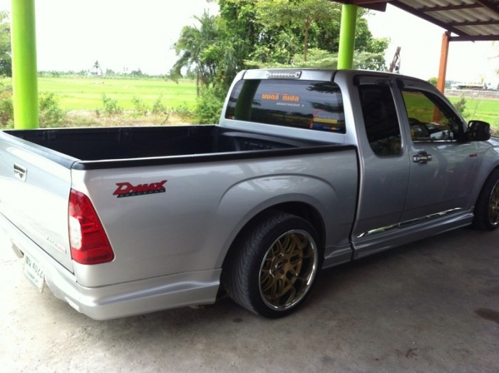 ขายกระบะยี้ห้อ ISUZU D-MAX รุ่น X-SERIES ปี 2011