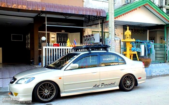 ร่วมโพสต์แนวทางการแต่งรถ สีทอง กันหน่อยครับ (โชว์รูมรถสีทอง!)