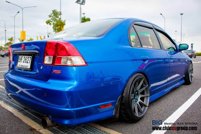 ขออนุญาตสอบถามกูรูครับ มีใครใส่ล้อ XXR 527 17" F-8.25 R-9.25 บ้างครับ