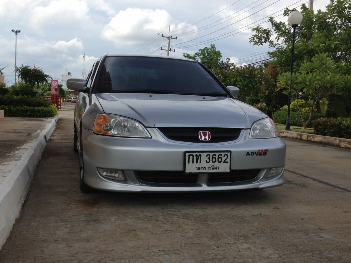 show รถกันหน่อยคับคนระรูป​ 2 รูป