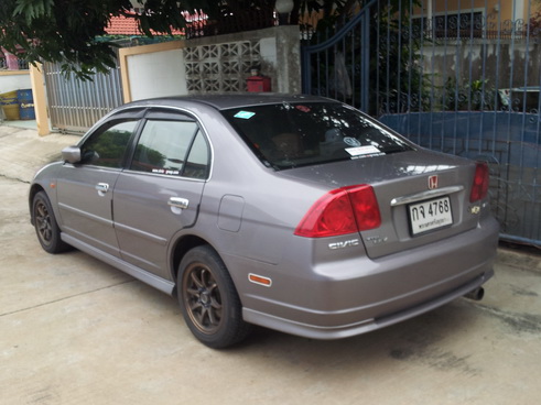 show รถกันหน่อยคับคนระรูป​ 2 รูป
