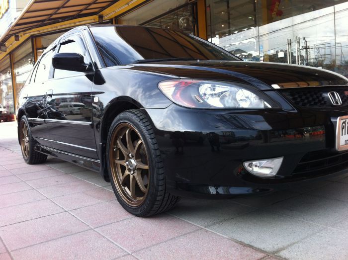 รองเท้าใหม่ ce28 