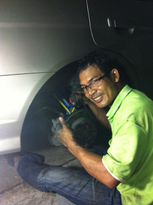 ช่างอุ๊ TK Auto Service(ES Chonburi Mahanakorn)
