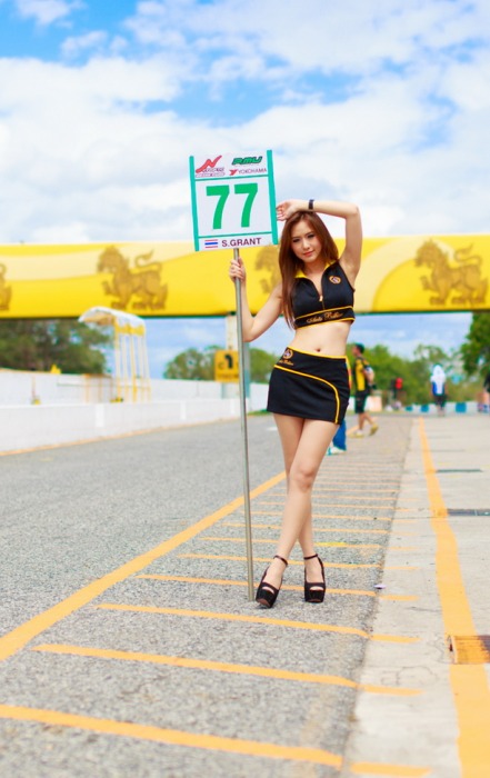 น้องคนนี้ โพสท์ ให้หลายท่ามาก แค่เจอแฟรตติดหัวกล้อง