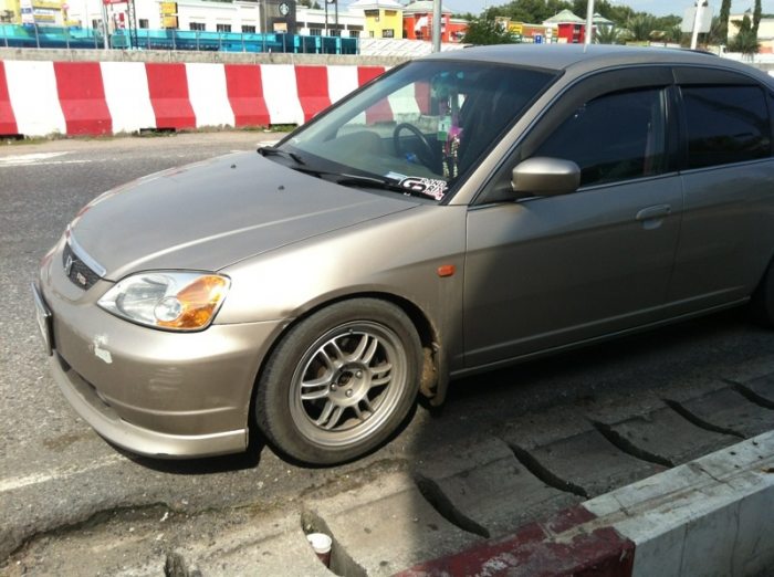 จอดข้างทาง ตรงจุดพักรถ บางปะกง