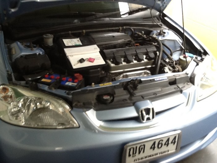 ขายHonda civic es 03auto ไฟท้ายโดนัท เดิมๆไม่เเก้ส ไม่เเต่ง สีบรอนฟ้า