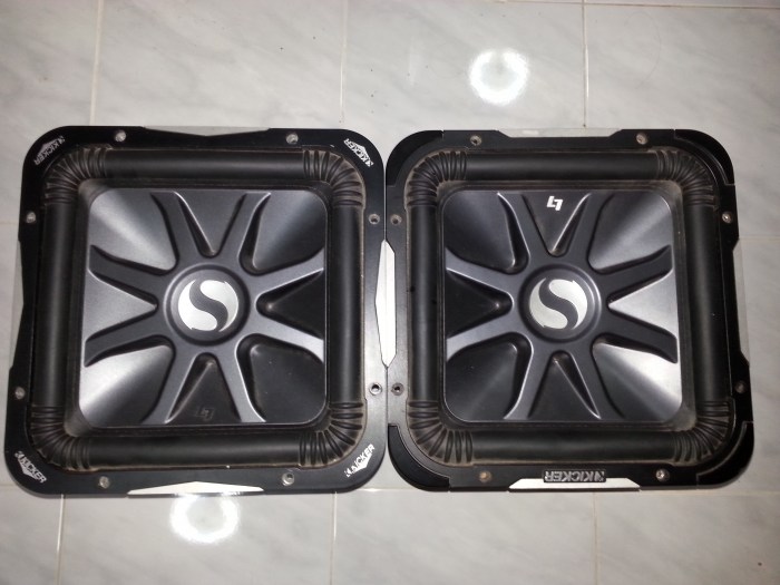 ซัพ KICKER  12นิ้วL7ขอขายที่ 18,000ครับ ของใหม่ตอนนี้ราคาประมาณ40,000ครับใครชอบโทรมาเลยครับเดียวลดให้