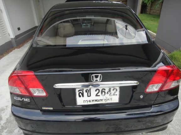 ขายรถ HONDA CIVIC 1.7 Exi Dimention ตาเหยี่ยว สีดำ จดทะเบียน พ.ย. 2005 รถบ้านเจ้าของขายเอง