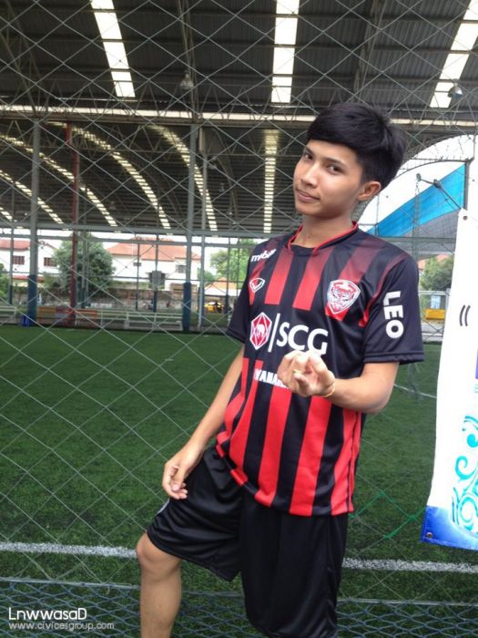 พรีเซ็นเตอร์  555555+ .......  