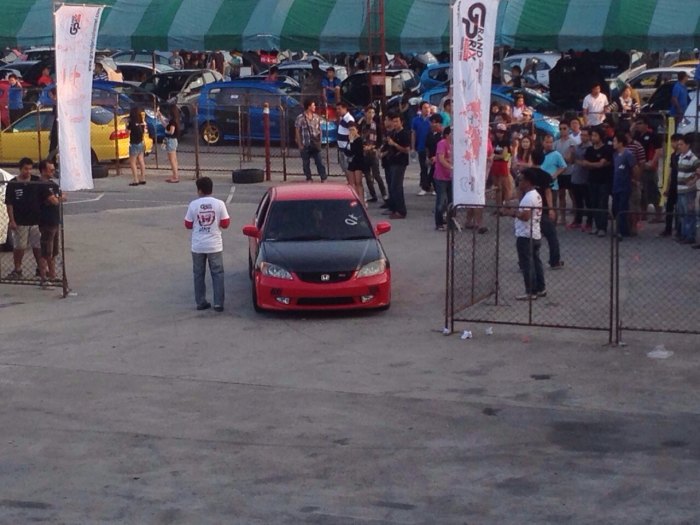 ฝากรูป ESขอนแก่น ที่งาน VTEC PARTY 2013 ด้วยครับ