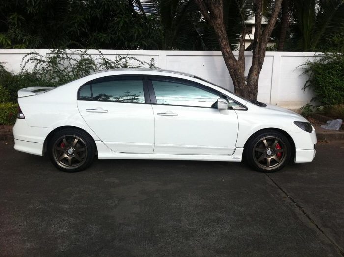 Civic FD MC 09 สีขาว Top สุด 2.0EL, ชุดแต่ง Modulo, Max 17 ยางใหม่ มือเดียว Book