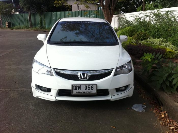 Civic FD MC 09 สีขาว Top สุด 2.0EL, ชุดแต่ง Modulo, Max 17 ยางใหม่ มือเดียว Book